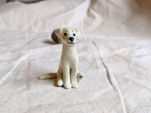 golden retriever porcelain figurine